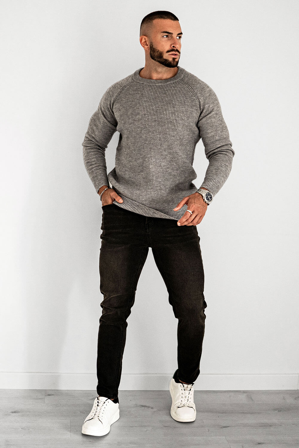 Round Neck Sweater - Grey