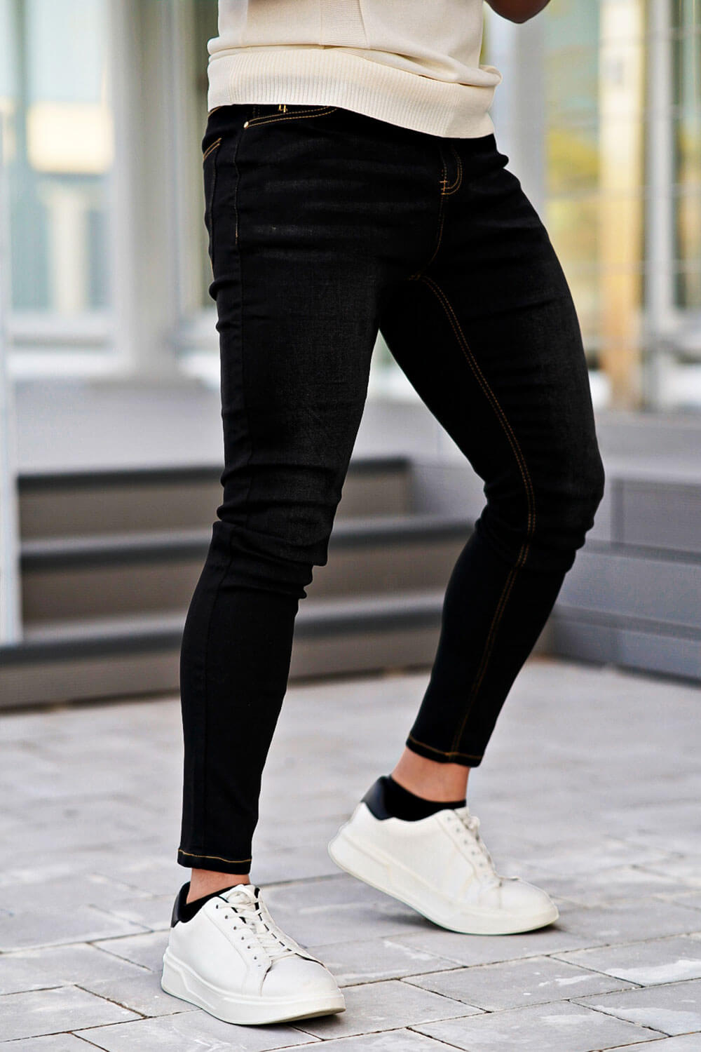 relaxed skinny jeans- black