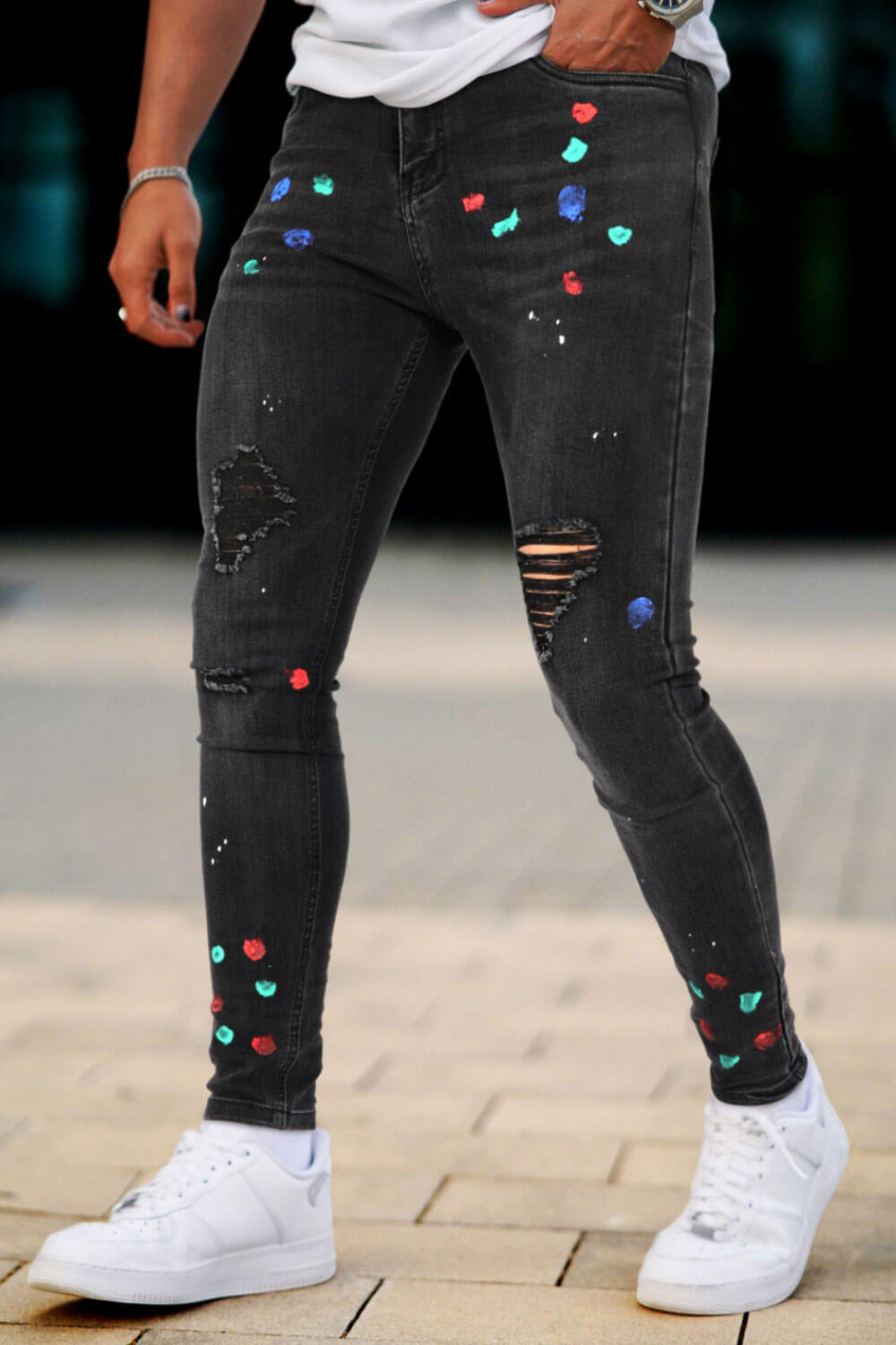 Men's Ripped Knee Skinny Jean - Black & Graffiti