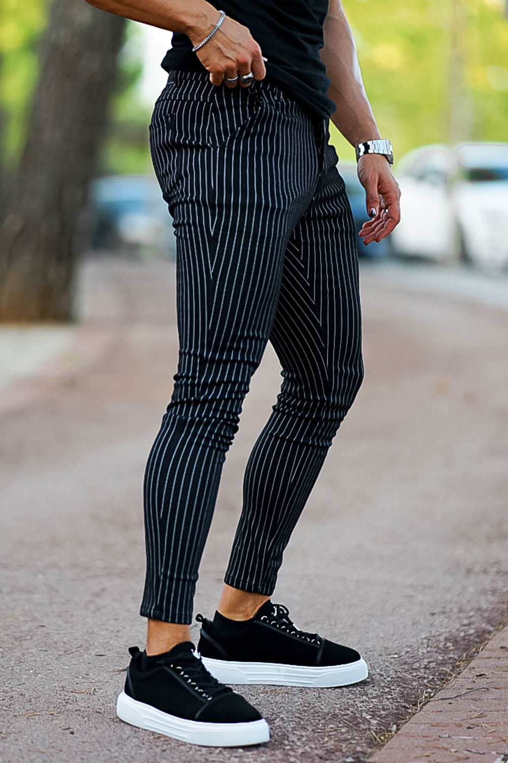 striped chino pants-black