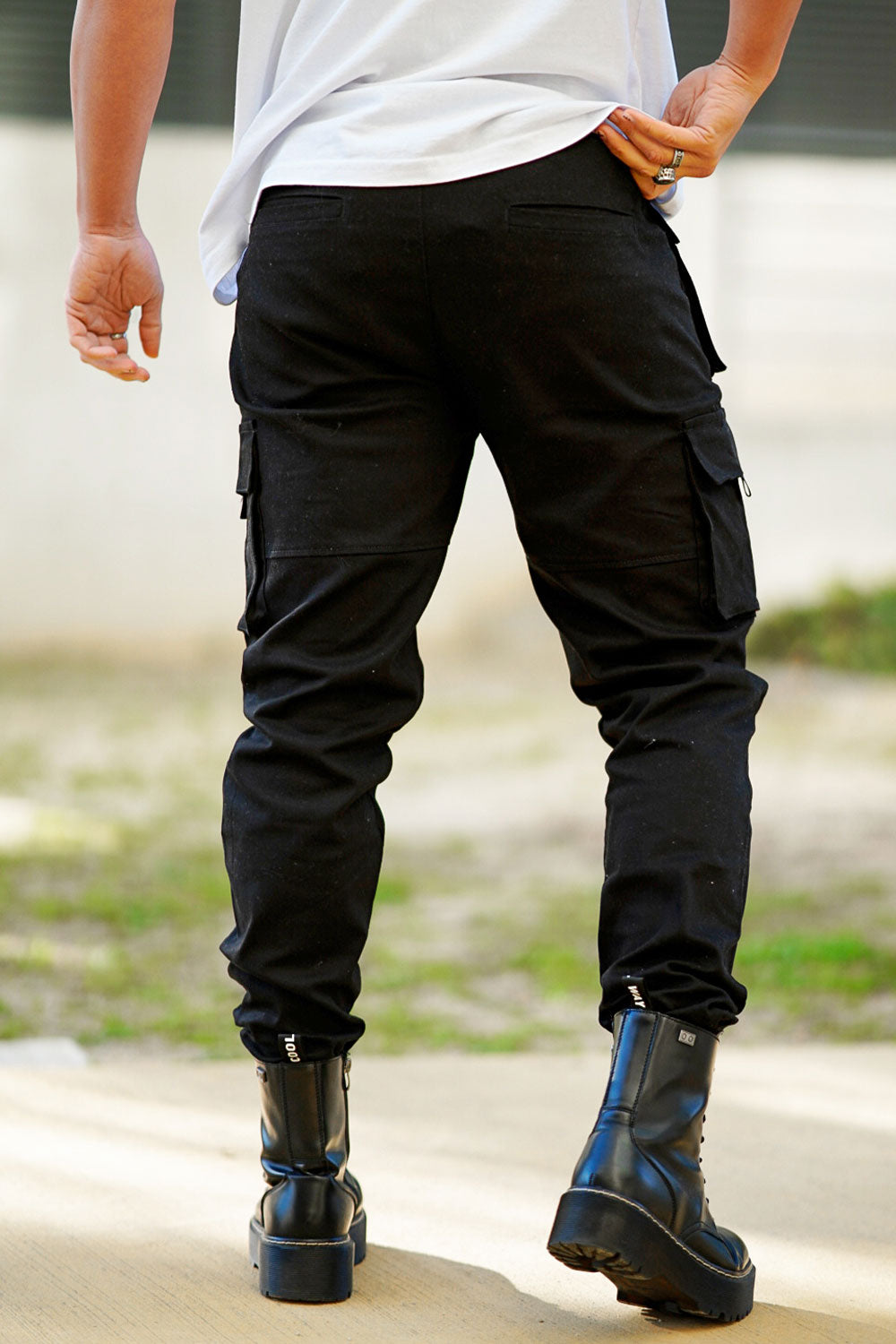 men's black cargo pants