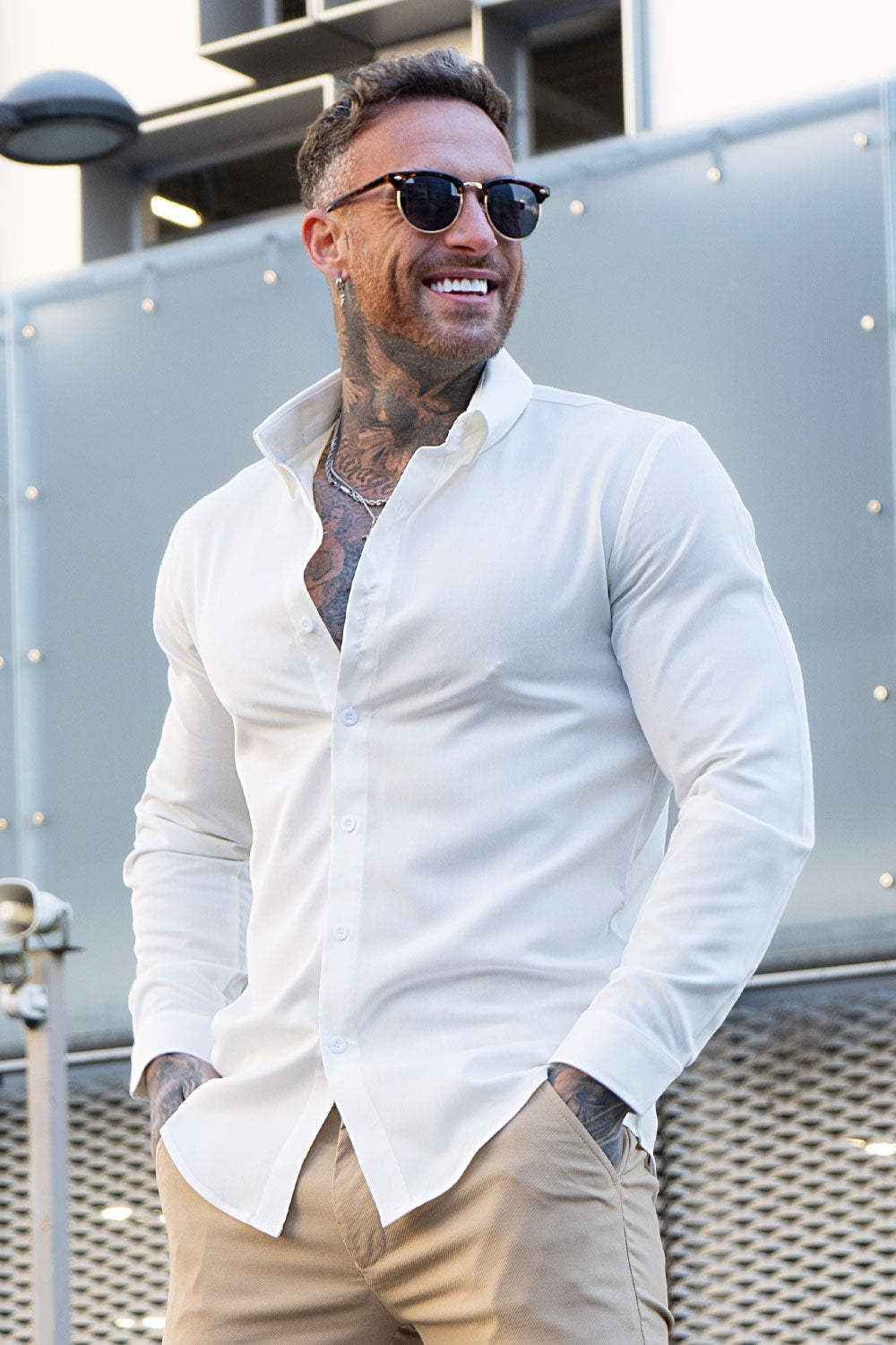 men's white long sleeve shirt