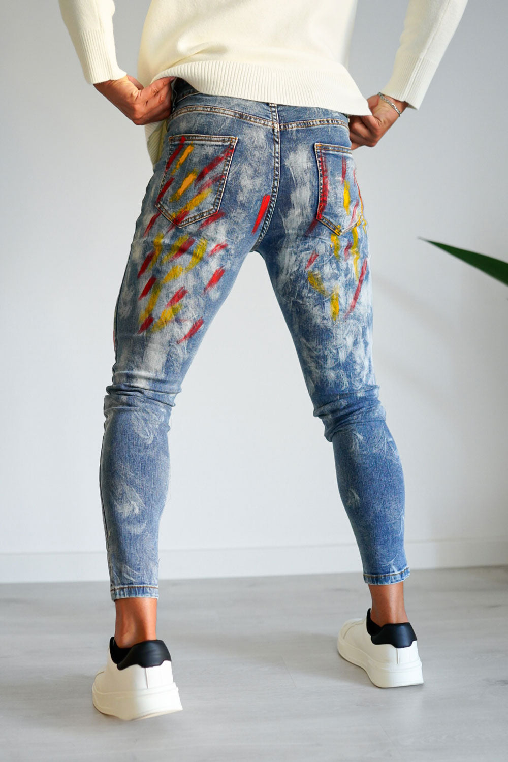 graffiti skinny jeans