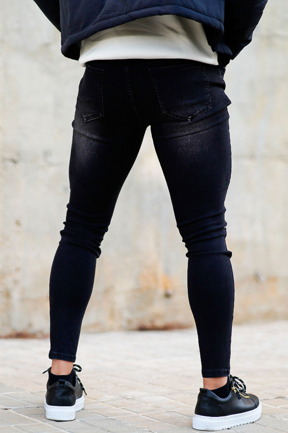 black ripped men's skinny jeans