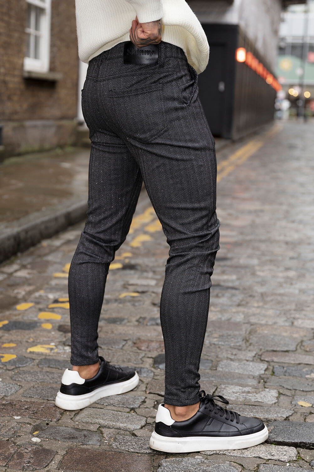 men's black chino pants