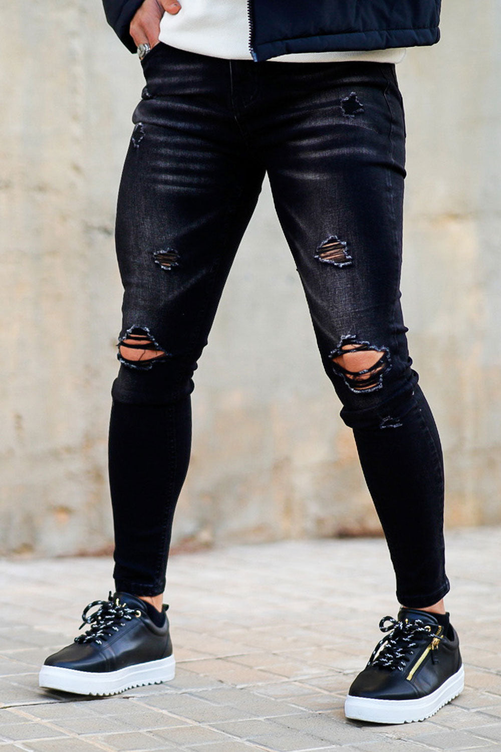 black ripped men's skinny jeans