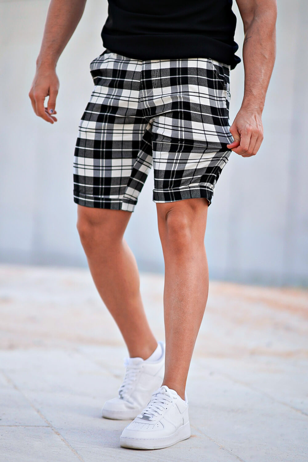 Men's Checkered Short - Black And White 