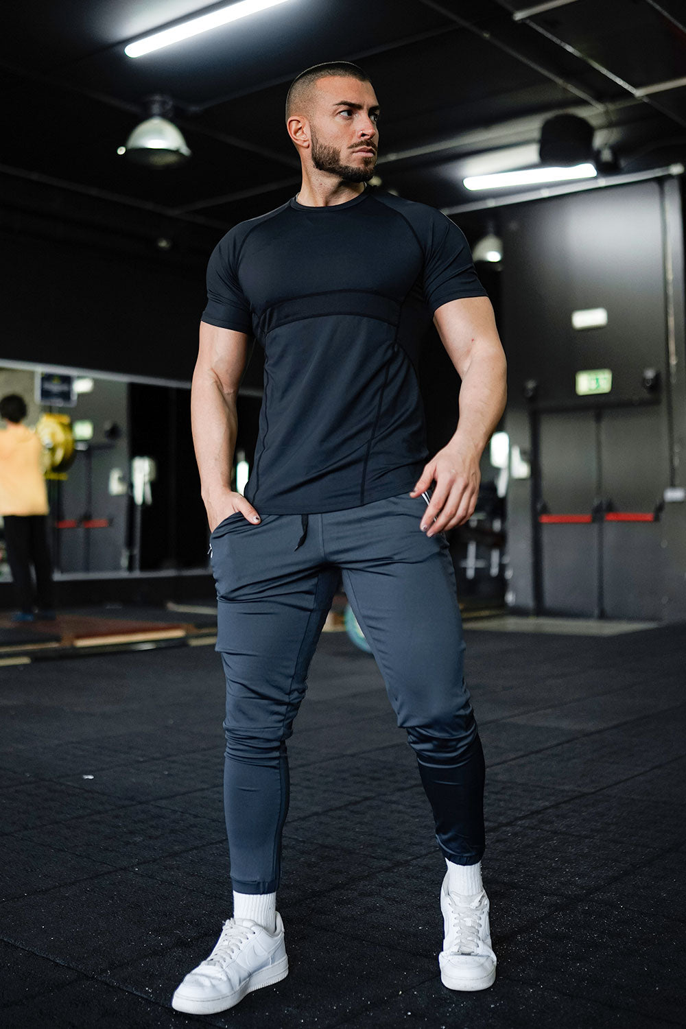 sporty joggers for gym  Mannen casual, Mannenoutfit, Mannenoutfits