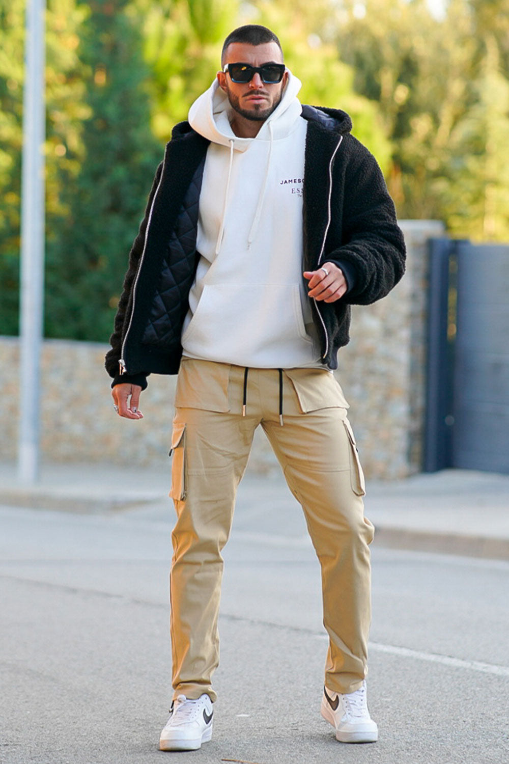 men's khaki cargo pants